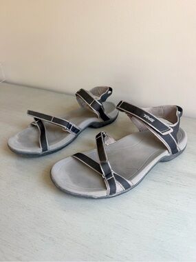 Teva Verra Black Ankle Strap Athletic Sport Sandals Shoe Women 9 Hiking Outdoor